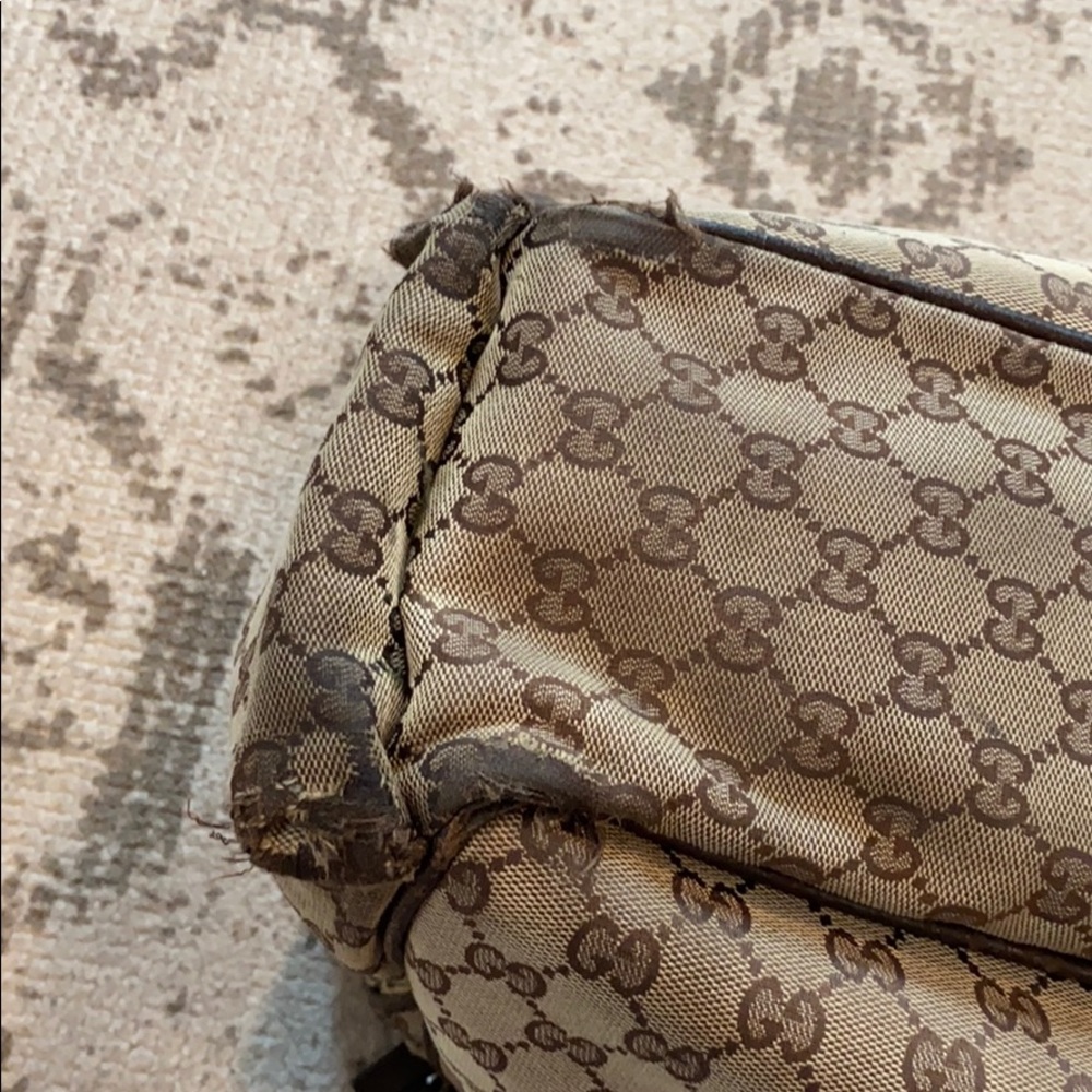 Gucci diaper /messenger bag - Picture 4 of 5